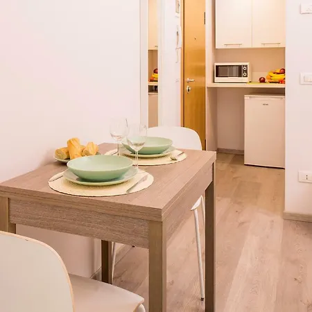 Garibaldi Ground Floor With Garden Bardolino