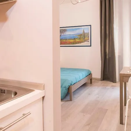 Apartment Garibaldi Ground Floor With Garden Bardolino